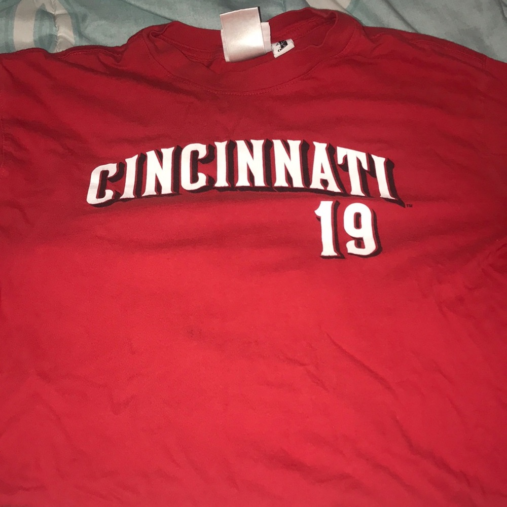 reds t-shirt